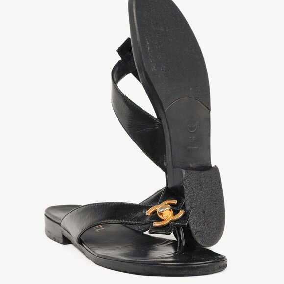 Chanel 96P Black Leather CC-Turnlock Flip Flips - Picture 5 of 10